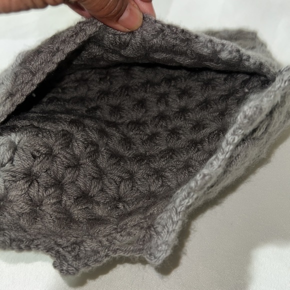 Handmade Gray Crochet Clutch - Picture 4 of 5